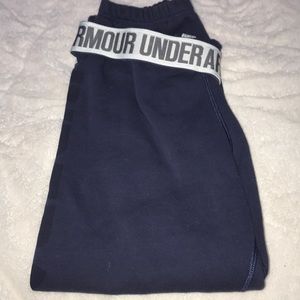 Junior under armour Capri sweats